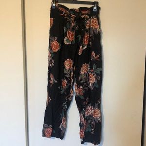 Black floral print pants